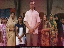 PadMan Effect: छात्राओं को 5 रुपये में मिलेंगे सैनिटरी नैपकिन, अक्षय कुमार लॉन्च करेंगे 'अस्मिता योजना' PadMan Effect: छात्राओं को 5 रुपये में मिलेंगे सैनिटरी नैपकिन, अक्षय कुमार लॉन्च करेंगे 'अस्मिता योजना'
