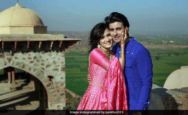 Inside Pankhuri Awasthy And Gautam Rode's Mehendi Ceremony. See Pics