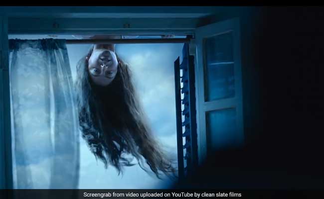 Pari Movie Review: अनुष्का की दमदार एक्टिंग, डरावनी फिल्मों की तरह भूतिया ड्रामे नहीं