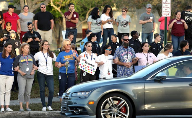 Families Surround Florida Shooting School As Students Return