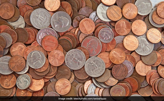 Woman Pays $493 Water Bill With Bag Full Of Pennies - 49,300 Of Them