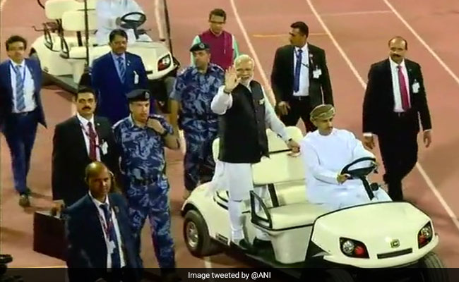 ओमान में पीएम मोदी : पिछली सरकारों के घोटालों की वजह से भारत प्रगति नहीं कर पाया, 10 बड़ी बातें