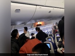 Video: Carry-On Bag In Flames, Crew Fights Fire With Water, Juice Video: Carry-On Bag In Flames, Crew Fights Fire With Water, Juice