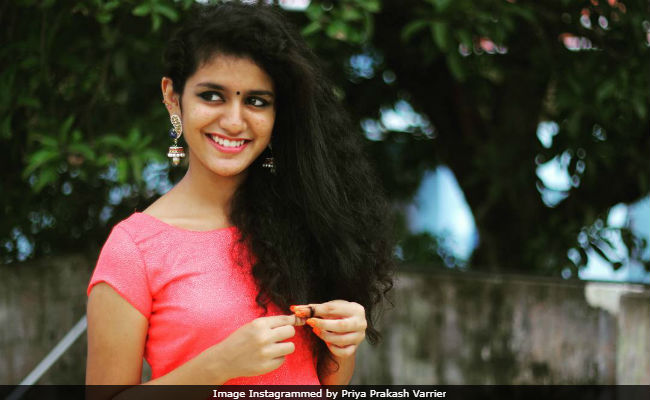 Priya Prakash Varrier ने डेब्यू से पहले कर दिखाया ऐसा कारनामा कि पीछे रह गए मार्क जकरबर्ग