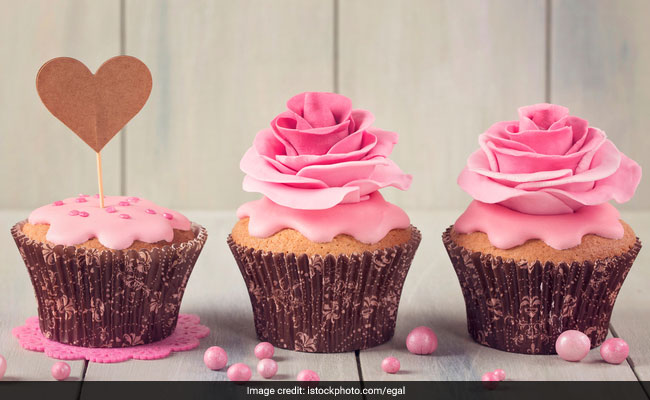 For The Love Of Cupcakes: 7 Pretty Moulds For Easy Baking