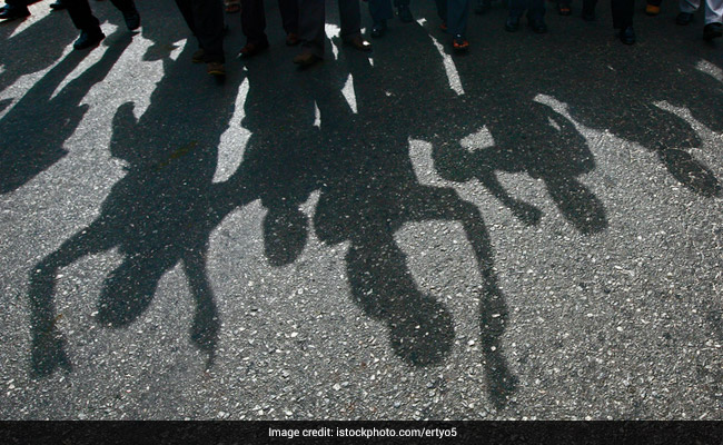 Teachers Protest Against Affidavit To Avail Grant-In-Aid