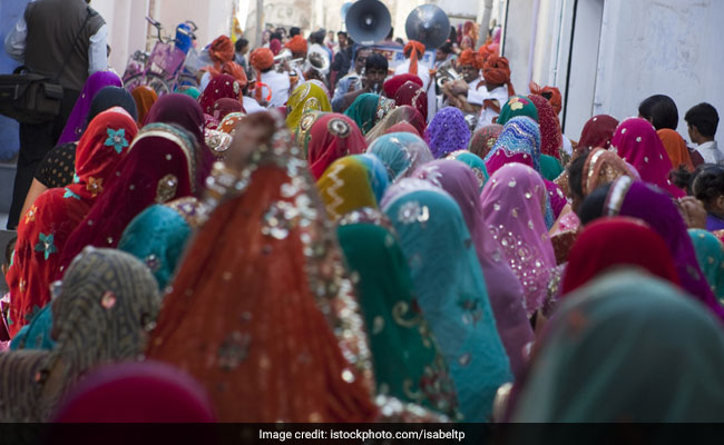 लालच में 11 जोड़ों ने शादीशुदा होते हुए भी मुख्यमंत्री सामूहिक विवाह योजना में की शादी, मामला दर्ज