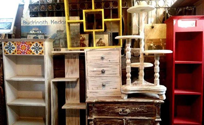 Years Later, Delhi's Amar Colony Is Still Adored For Statement Furniture