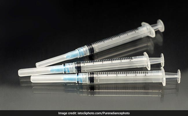 सैमसंग कोविड टीकाकरण अभियान में मदद के लिए कर रही है 10 लाख सीरिंज का आयात