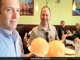 हमारे पंजाबी भटूरों को चीनी के इस शेफ ने बना दिया ऐसा, पूरी दुनिया में मचा बवाल, देखें वीडियो हमारे पंजाबी भटूरों को चीनी के इस शेफ ने बना दिया ऐसा, पूरी दुनिया में मचा बवाल, देखें वीडियो