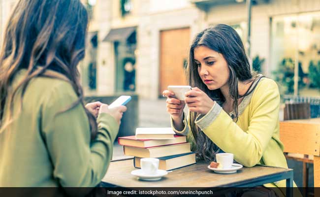 6 Little Hacks To Help Make Your Digital Detox Successful