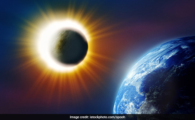 Surya Grahan 2019: आज है सूर्य ग्रहण, जानें सूतक का समय, और ध्यान रखें ये बातें...