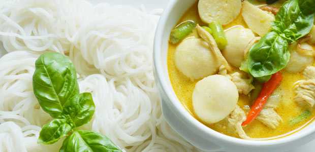 Chicken Ball And Spinach Soup