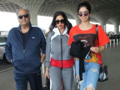 Sridevi, Khushi And The Other Kapoors (Minus Jahnvi) At Airport. See Pics