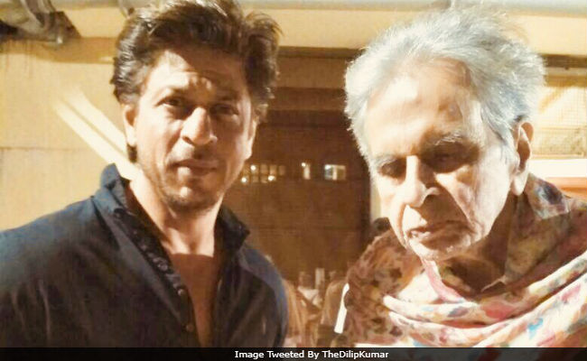 Shah Rukh Khan Visits Dilip Kumar. See Pic