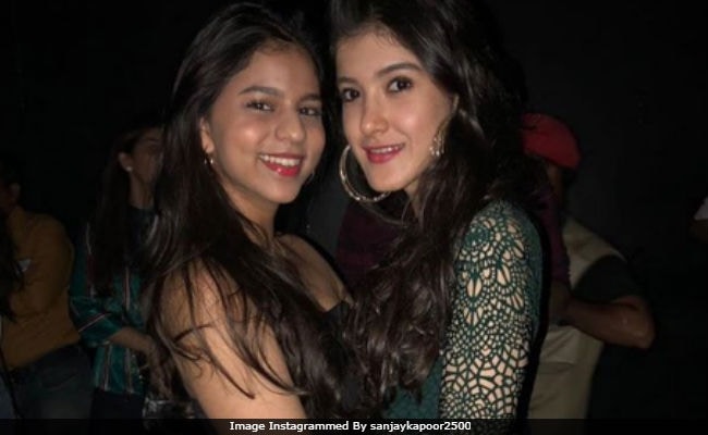 Viral: A Pic Of Suhana Khan With Best Friend Shanaya Kapoor