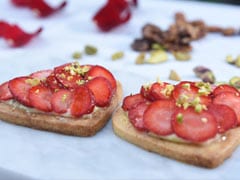 Strawberry & Pistachio Breton Tart