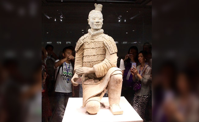 First He Took Selfie With 2,000-Year-Old Statue, Then Stole Its Thumb