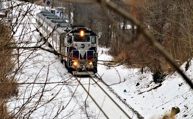 Russian Train Makes Special Stop Every Day So A Girl Can Get To School