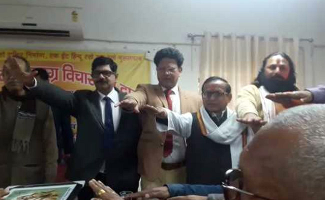 उत्तर प्रदेश : सीनियर आईपीएस अफसर ने ली 'राम मंदिर निर्माण की शपथ', मामला गरमाया