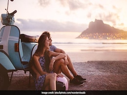 Valentine's Day 2018: अगर पार्टनर से हैं दूर, तो उनसे ऐसे करें इजहार-ए-मोहब्बत Valentine's Day 2018: अगर पार्टनर से हैं दूर, तो उनसे ऐसे करें इजहार-ए-मोहब्बत