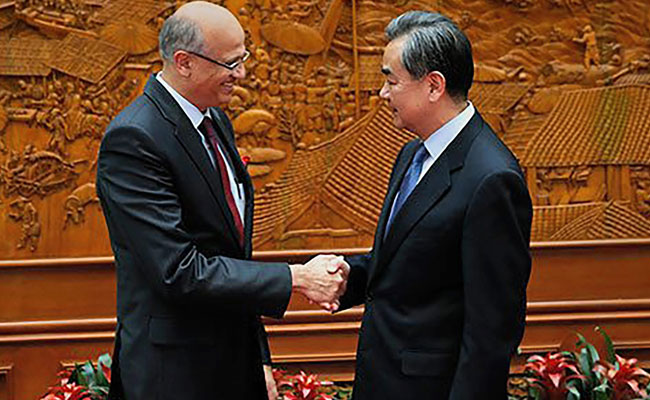 Foreign Secretary Vijay Gokhle Discusses Bilateral Ties With Chinese Foreign Minister