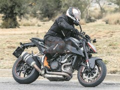 Updated KTM 1290 Super Duke R Spotted Testing