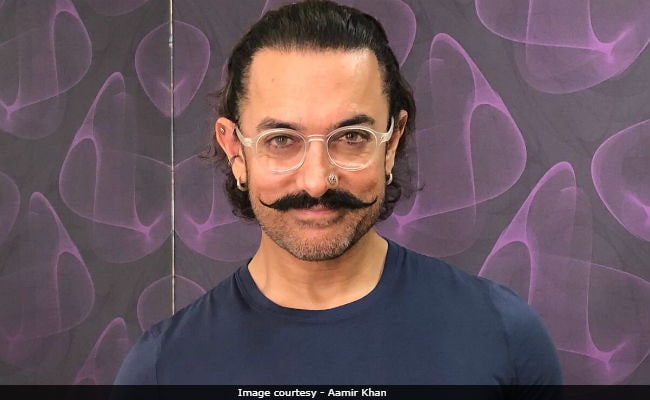Aamir Khans first look from Thugs of Hindostan No just a very impressive  doppelganger  Bollywood  Hindustan Times