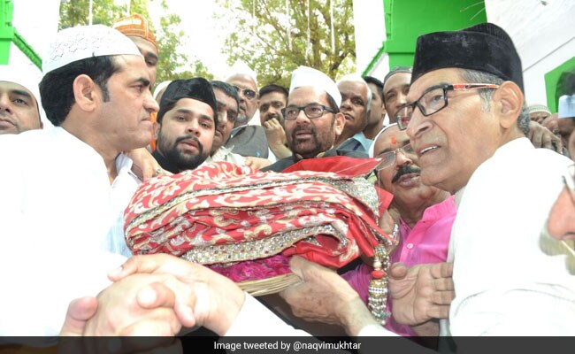 With PM's Offering At Ajmer Sharif, Minister Delivers Message On Islam's 'Biggest Enemy'