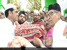 With PM's Offering At Ajmer Sharif, Minister Delivers Message On Islam's "Biggest Enemy" With PM's Offering At Ajmer Sharif, Minister Delivers Message On Islam's "Biggest Enemy"