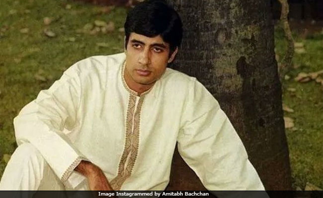 Amitabh Bachchan Thinks This 1968 'Application Pic' Is Why He Was Rejected For Films