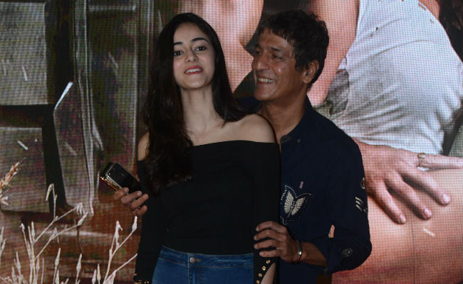 Ananya Panday Photobombed By Dad Chunky, Plays It Cool. See Pics