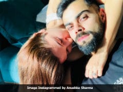 Anushka Sharma's Lovestruck Pic With Virat Kohli Is Making The Internet Very Happy