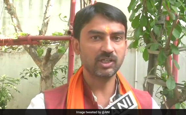 भागलपुर हिंसा मामला: वॉरन्‍ट जारी होने के बाद केन्‍द्रीय मंत्री अश्विनी चौबे के बेटे अरिजित शाश्वत ने दिया यह बयान