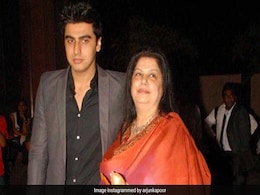 अर्जुन कपूर मां की बरसी पर हुए इमोशनल, लिखा- काश मैं आपको.... अर्जुन कपूर मां की बरसी पर हुए इमोशनल, लिखा- काश मैं आपको....