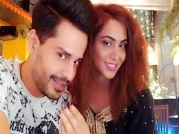 अर्शी खान की इस टीवी एक्टर के साथ दोस्ती आई सुर्खियों में, Photo Viral अर्शी खान की इस टीवी एक्टर के साथ दोस्ती आई सुर्खियों में, Photo Viral