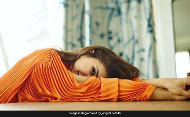 बागी 2 की 'एक दो तीन' गर्ल जैकलीन ने बदला अपना LOOK, आपने देखा क्या? बागी 2 की 'एक दो तीन' गर्ल जैकलीन ने बदला अपना LOOK, आपने देखा क्या?