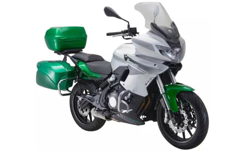 The 302 Tourer shares the same engine as the Benelli BN302R