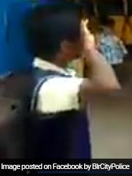 VIDEO: पुलिस को देख बच्चे ने ठोका सैल्यूट तो जानें क्या किया अफसर ने