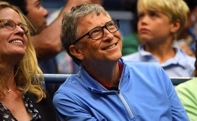 Bill Gates: With a fortune of $110 bn, Bill Gates beats Bezos to become world's  richest man - The Economic Times