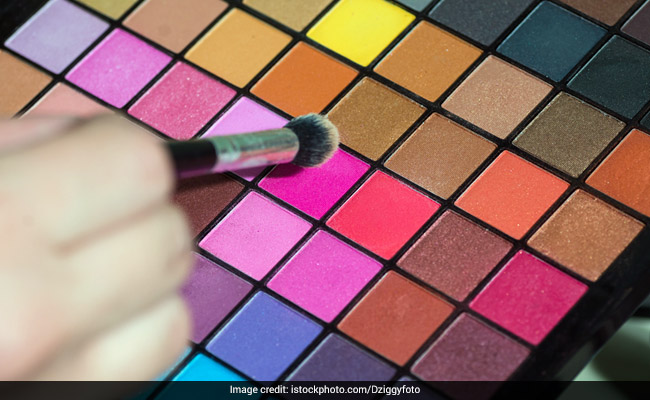 6 Eye Makeup Tips To Nail Bright Eyeshadow