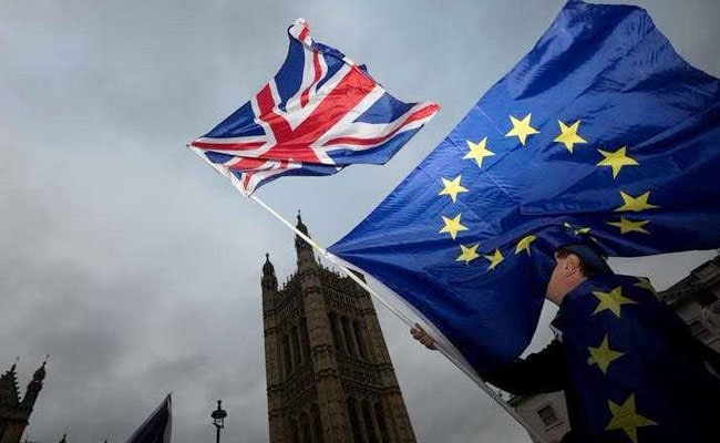 Lawmakers Say Britain Should Consider Longer EU Exit Process If Needed