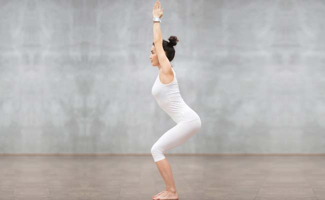 8 Effective Yoga Asanas To Strengthen Knees And Improve Mobility