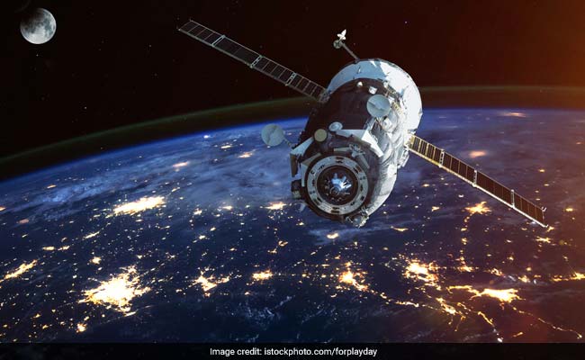 "Out Of Control" Space Lab To Become Celestial Fireball Tomorrow: China