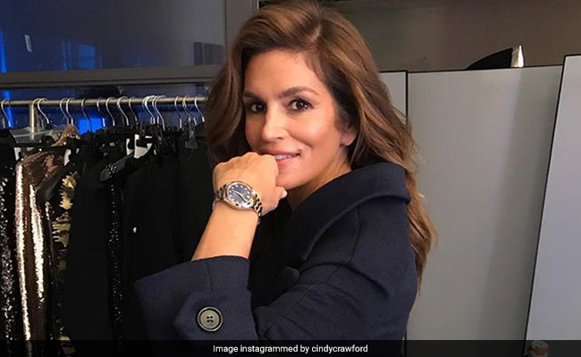 Want To Look Like Cindy Crawford? Try Her Facialist's New Beauty Line
