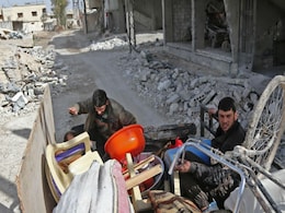 US Calls On Russia To Pressure Syrian President Assad To Allow Citizens To Flee In Ghouta US Calls On Russia To Pressure Syrian President Assad To Allow Citizens To Flee In Ghouta