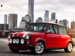 New York Auto Show 2018: Classic MINI Electric Unveiled Is Every Enthusiasts' Dream