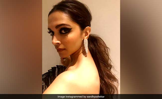 Deepika Padukone's Drop Dead Gorgeous Makeup Look Blew Us Away Completely