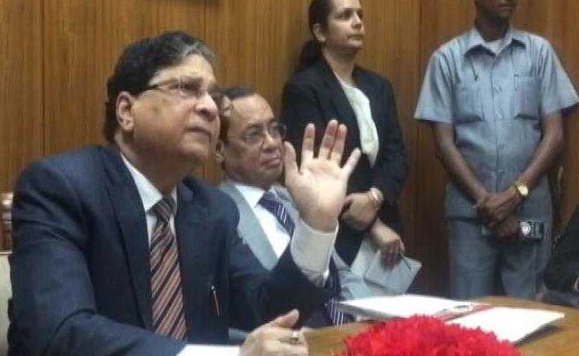 CJI दीपक मिश्रा के खिलाफ महाभियोग लाने की तैयारी