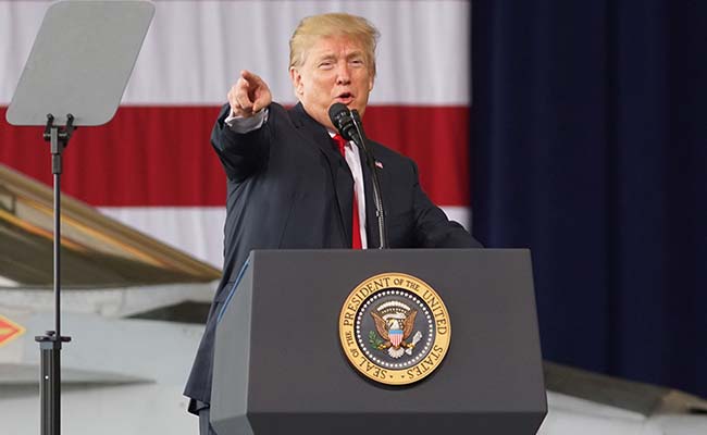 डोनाल्ड ट्रंप कर सकते हैं चीन के खिलाफ व्यापार प्रतिबंधों की घोषणा